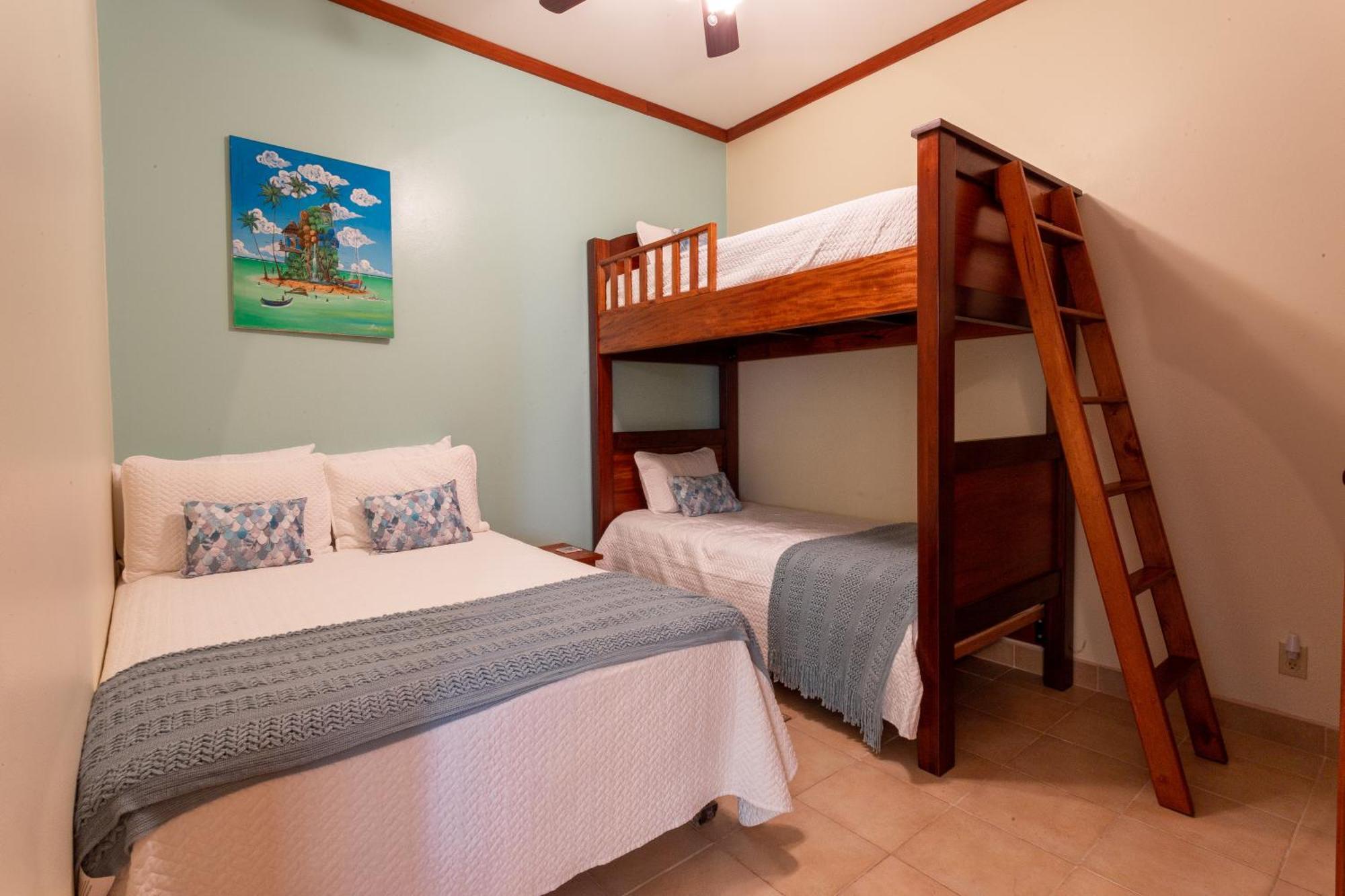 Tara Del Sol Resort San Pedro  Pokój zdjęcie
